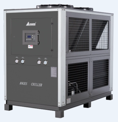 เครื่องทำน้ำเย็นที่ระบายความร้อนด้วยอากาศอย่างมีประสิทธิภาพ ACK-15