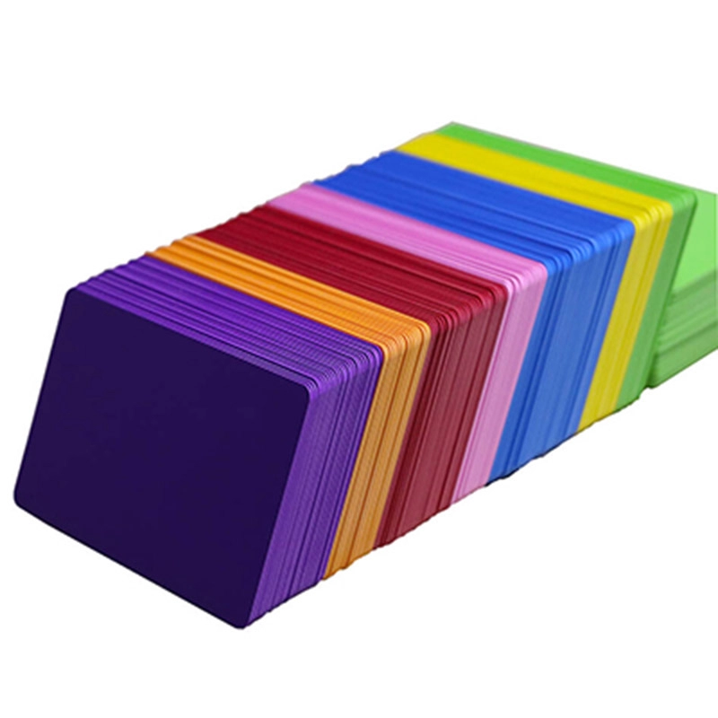 ขนาดบัตรเครดิตที่พิมพ์ได้เปล่า บัตรประจำตัวที่มีสีสันทึบ