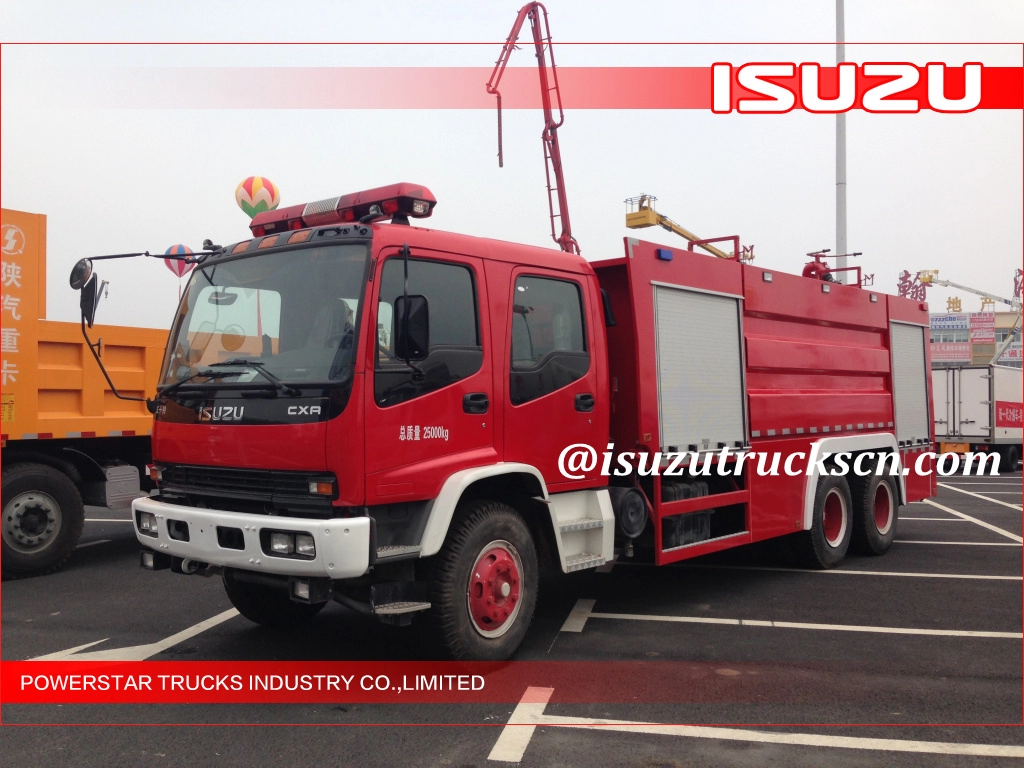 ไนจีเรียลากอส 10000L Isuzu Emergency Water Foam รถดับเพลิงพร้อมผงแห้ง