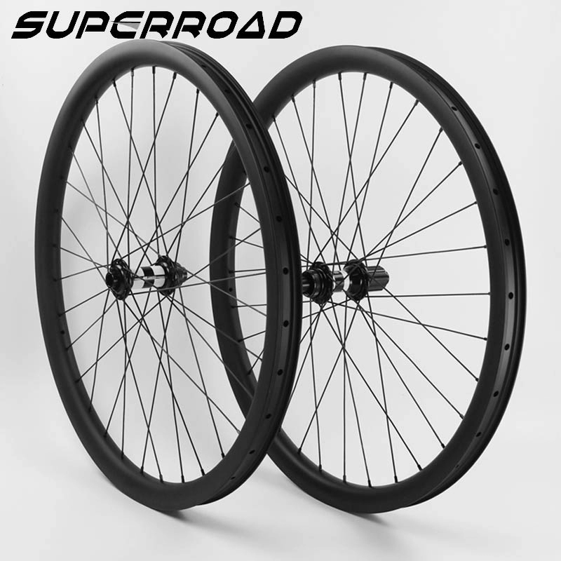อัพเกรด Superroad Mountain Bike Wheelset คาร์บอน XC 33 มม. ความลึกจักรยานแบบไม่มียางล้ออสมมาตรพร้อม DT Hub
