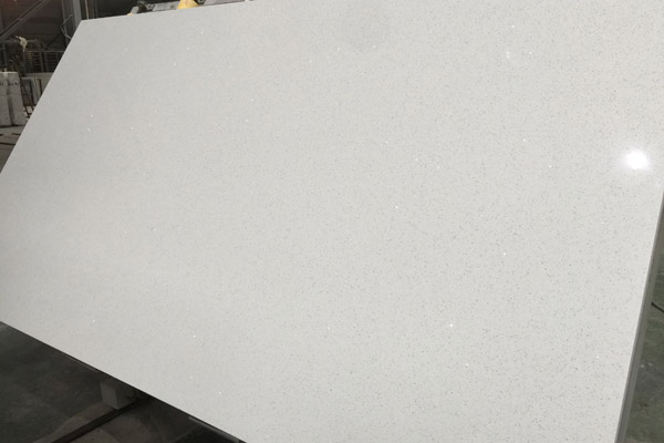 Brillo branco quartz slab