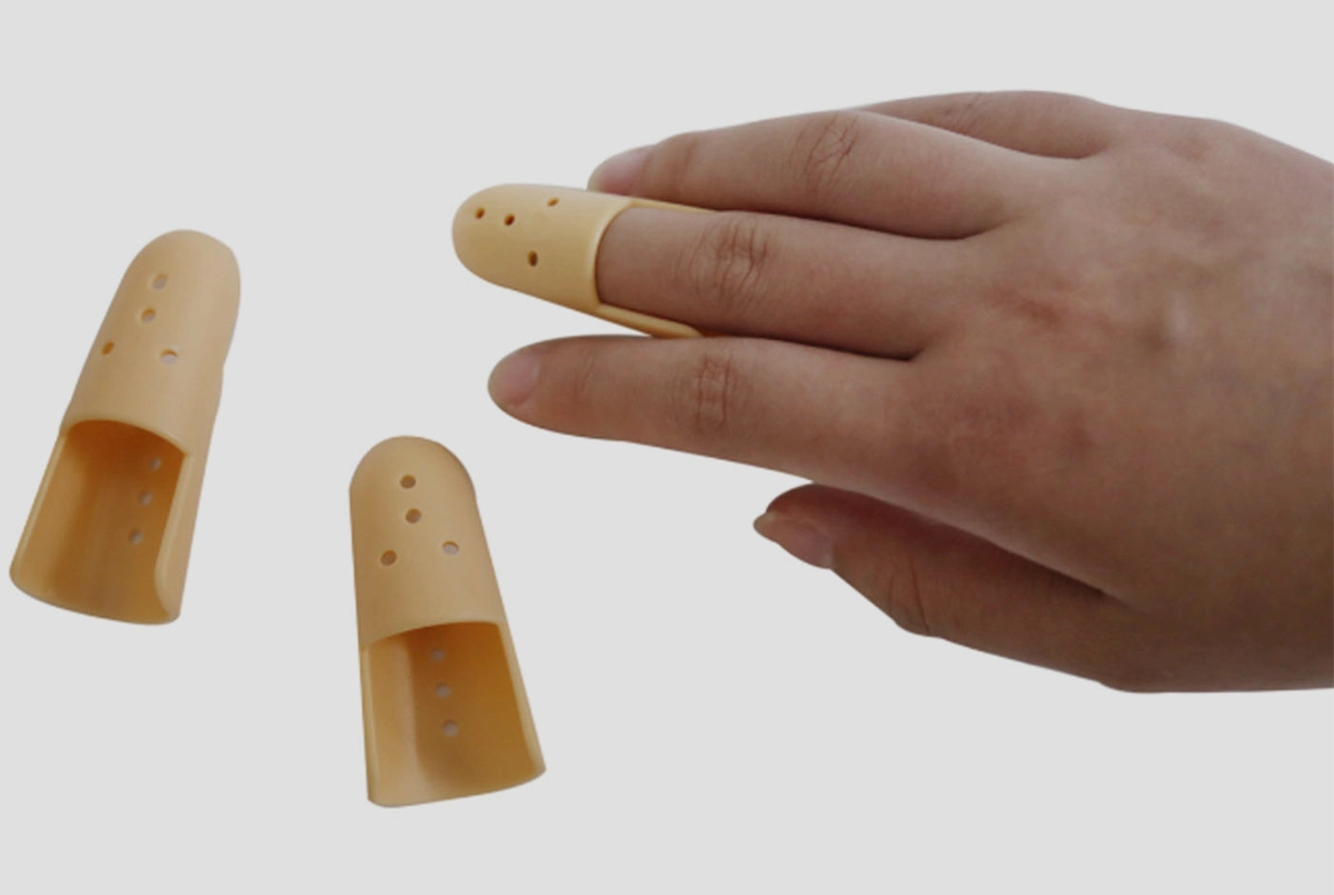 เครื่องมือจัดฟันแบบ Stack Finger splint ทางการแพทย์และระบายอากาศได้ พลาสติกแข็งมีเจ็ดขนาด