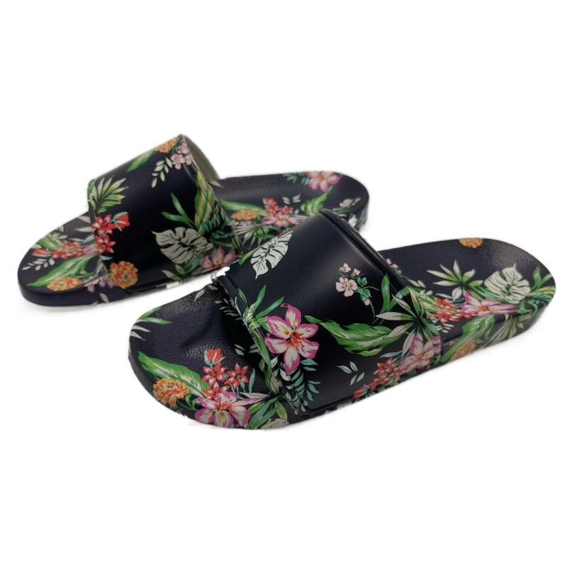 พิมพ์ลายดอกไม้เลดี้กับรองเท้าแตะดอกไม้ รองเท้าแตะแบบเปิดนิ้วเท้า